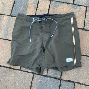 Rythem sz 33 boardshorts